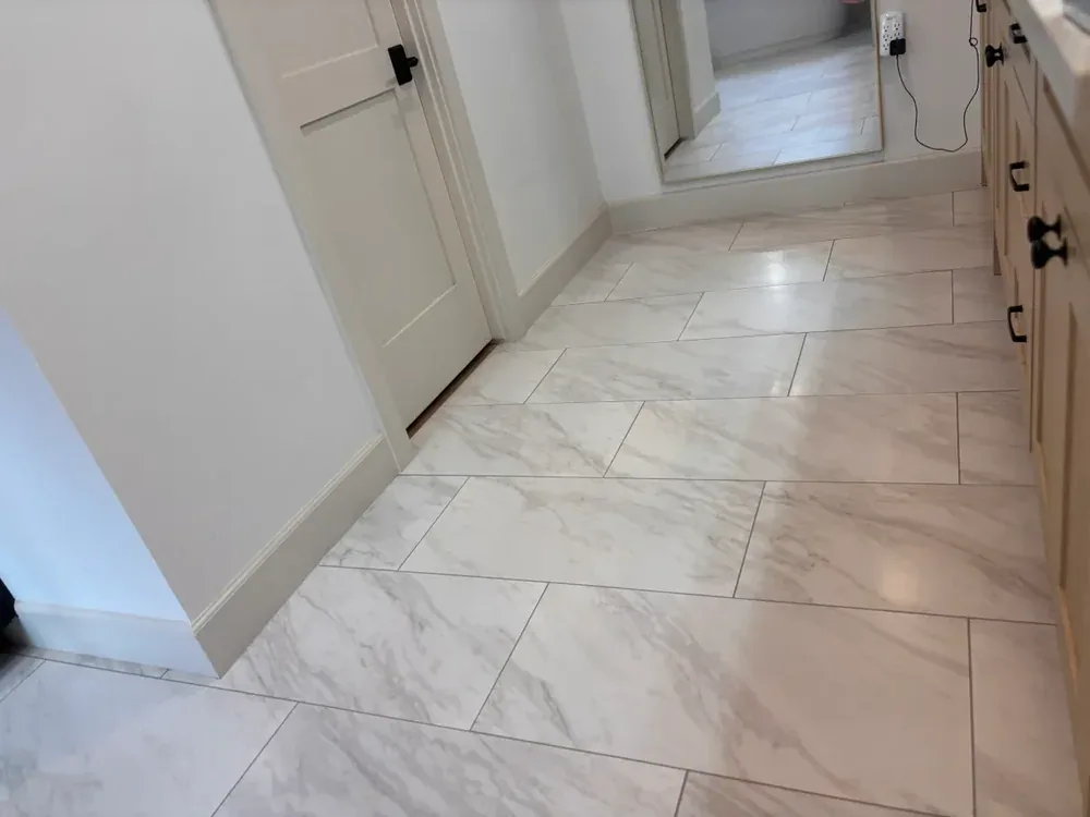 Tile floor with clean uniform grout lines